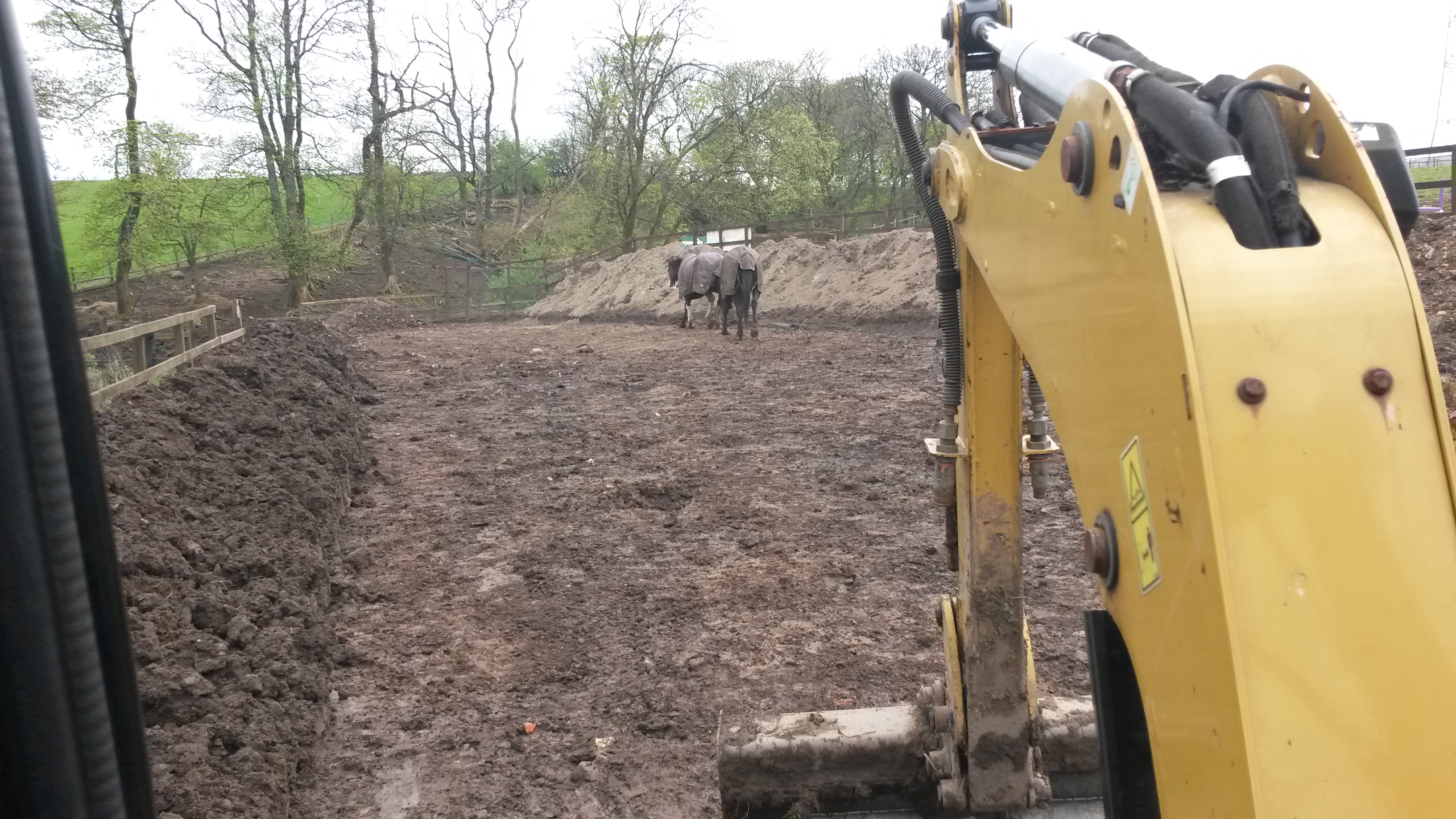 Excavation with mini digger